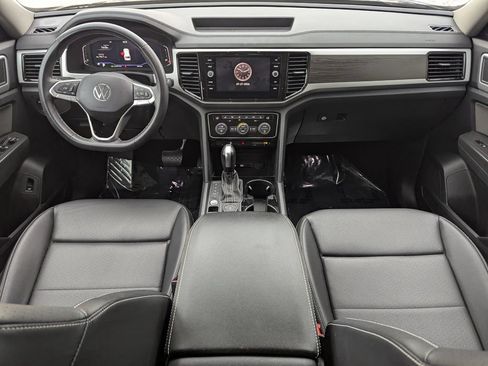 Certified 2023 Volkswagen Atlas SE w/ Panoramic Sunroof Package AWD/4WD image 12