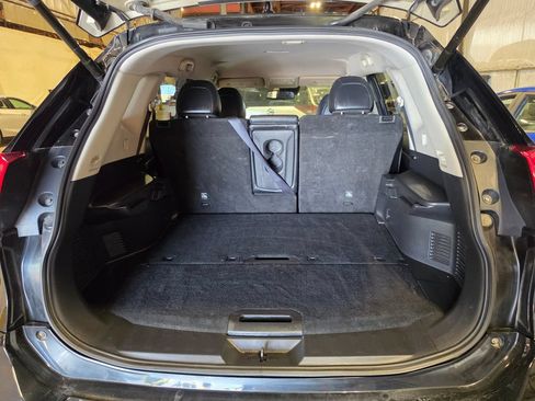 Used 2017 Nissan Rogue SL AWD/4WD image 8