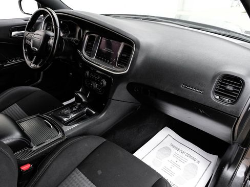 Used 2022 Dodge Charger R/T w/ Blacktop Package image 13