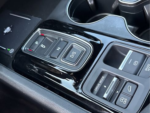 Used 2024 Honda Pilot TrailSport image 18