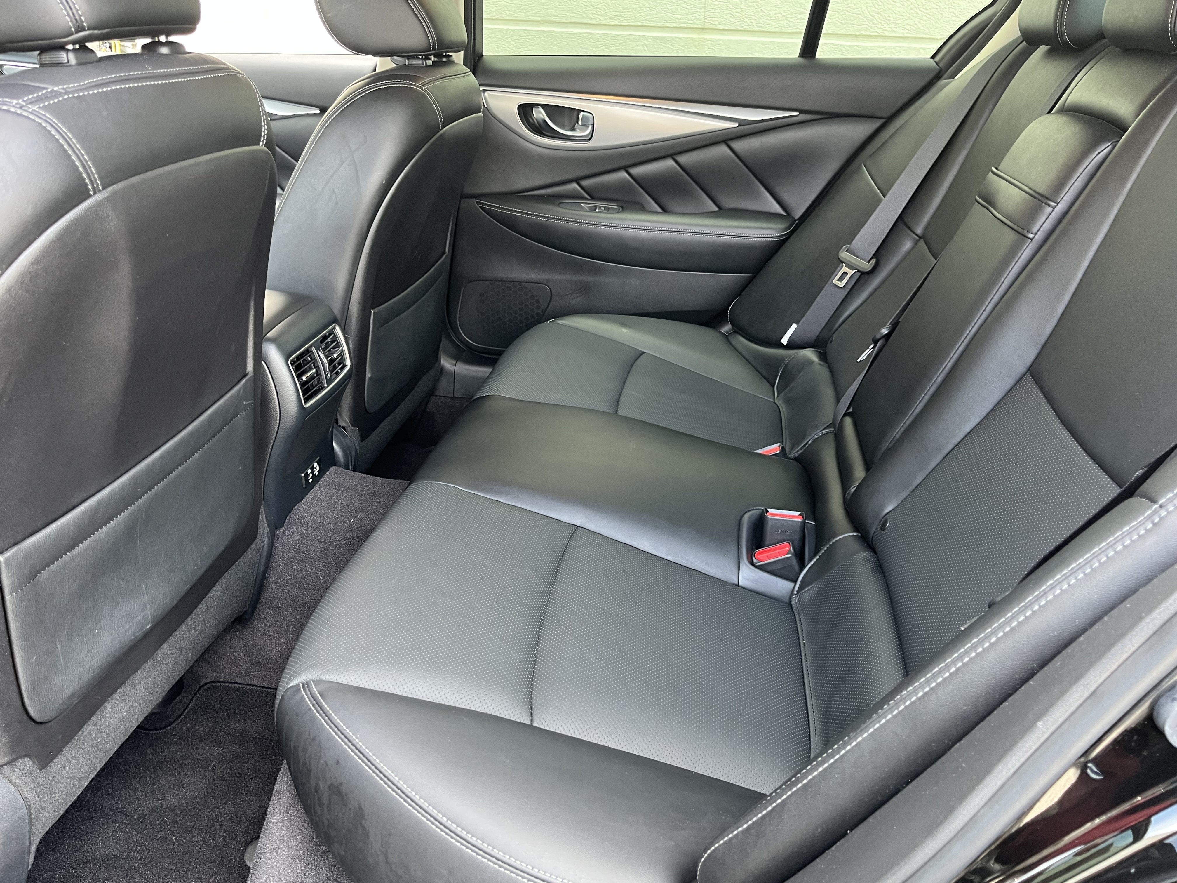 Used 2023 INFINITI Q50 Luxe w/ Cargo Package RWD image 16