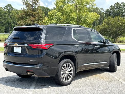 Used 2023 Chevrolet Traverse Premier image 22