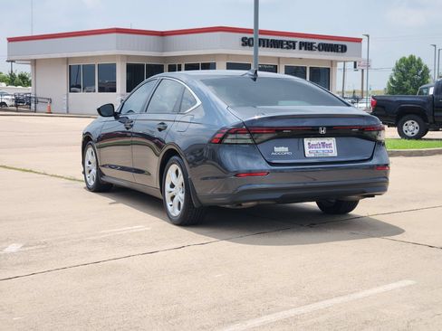 Used 2023 Honda Accord LX image 4