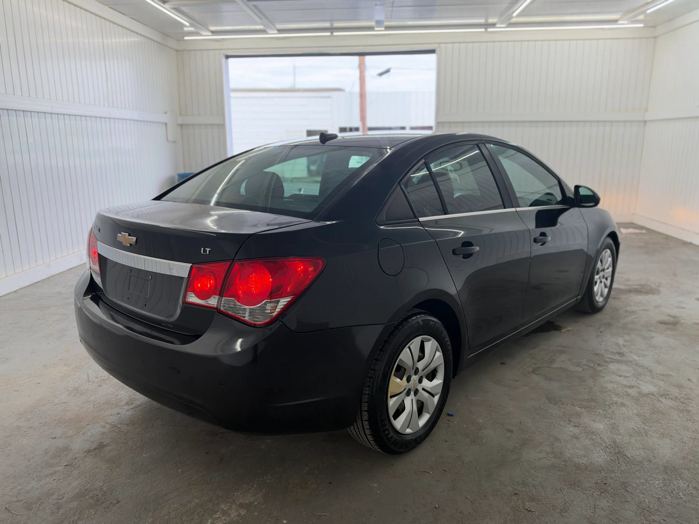 Used 2011 Chevrolet Cruze LT FWD image 5