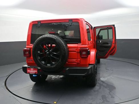 Used 2024 Jeep Wrangler Unlimited Sahara AWD/4WD image 43