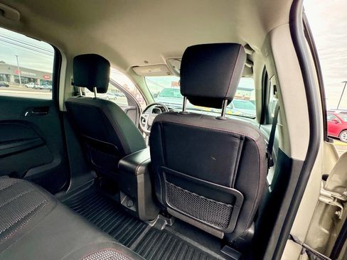 Used 2015 Chevrolet Equinox LT w/ Driver Convenience Package image 30