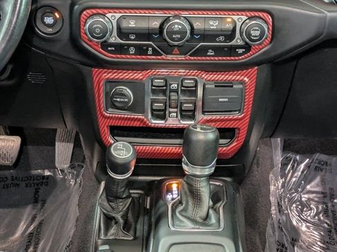 Used 2021 Jeep Gladiator Sport AWD/4WD image 19