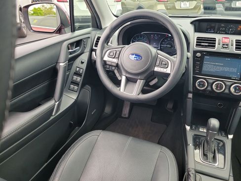 Used 2017 Subaru Forester 2.5i Touring AWD/4WD image 16