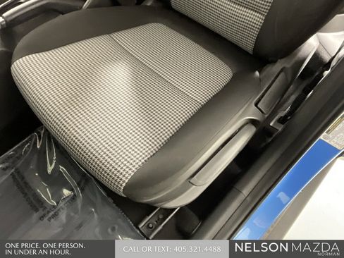 Used 2021 Hyundai Kona SE image 25