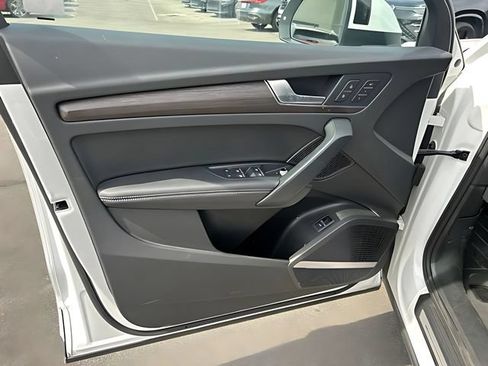 Used 2024 Audi Q5 2.0T Premium Plus AWD/4WD image 23