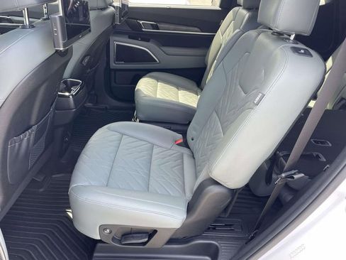 Used 2023 Kia Telluride EX X-Line AWD/4WD image 11