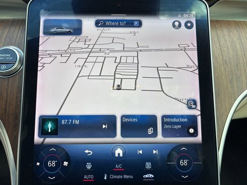 Used 2023 Mercedes-Benz C 300 Sedan image 5