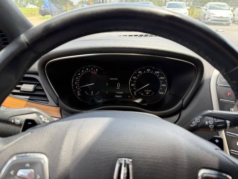 Used 2017 Lincoln MKC Reserve AWD/4WD image 30