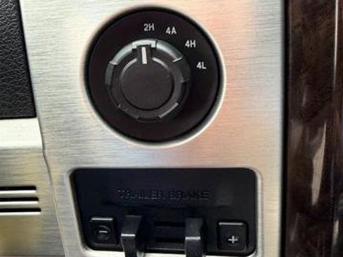 Used 2014 Ford F150 Platinum image 13