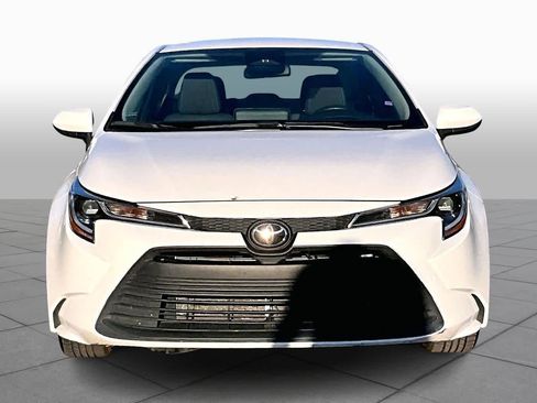 Used 2024 Toyota Corolla LE image 4