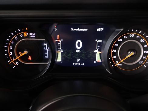 Used 2025 Jeep Gladiator Rubicon image 4