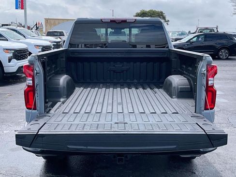 Used 2025 Chevrolet Silverado 1500 ZR2 w/ Technology Package AWD/4WD image 4