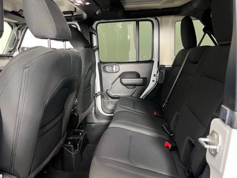 Used 2022 Jeep Wrangler Unlimited Sport image 26