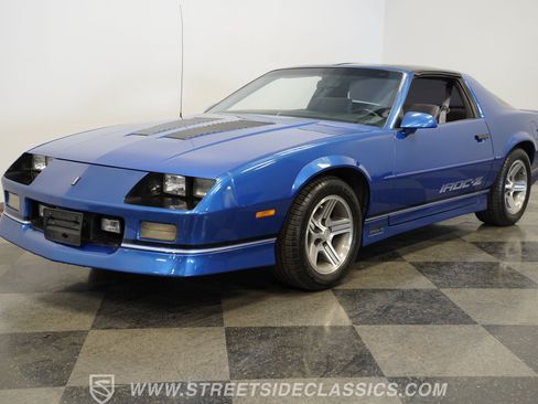 Used 1989 Chevrolet Camaro IROC-Z RWD image 6