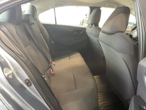 Used 2022 Toyota Corolla LE image 16