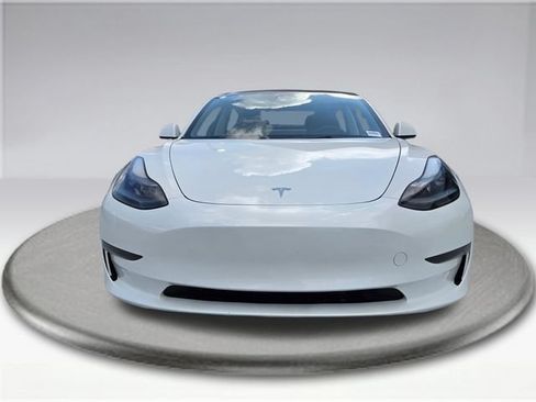 Used 2023 Tesla Model 3 Standard Range RWD image 8