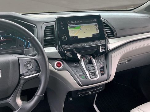Used 2020 Honda Odyssey Touring image 9