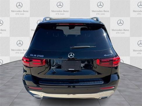 Certified 2025 Mercedes-Benz GLB 250 4MATIC image 6