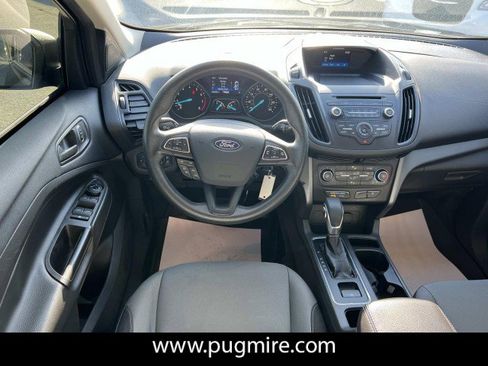 Used 2018 Ford Escape S image 23