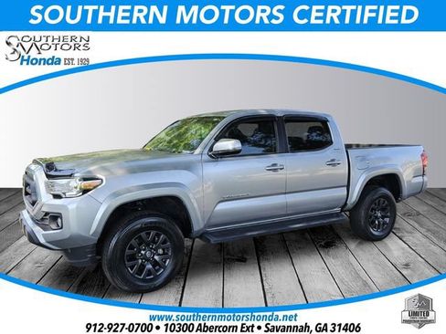 Used 2023 Toyota Tacoma SR5 w/ Technology Package AWD/4WD image 1