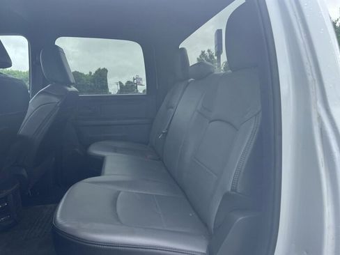 Used 2023 RAM 3500 Tradesman w/ Chrome Appearance Group AWD/4WD image 11