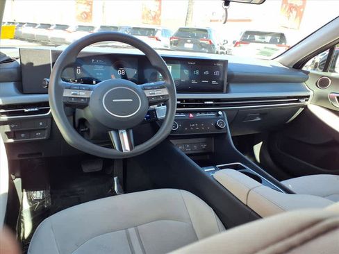 Used 2025 Hyundai Sonata SEL image 9