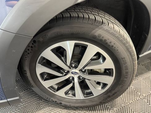 Used 2024 Subaru Outback Premium w/ Popular Package #1A AWD/4WD image 31