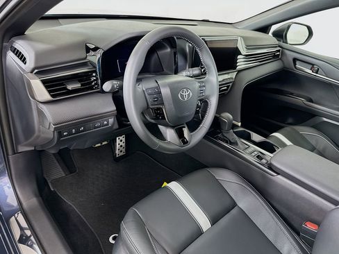 Certified 2026 Toyota Camry SE w/ Convenience Package FWD image 9