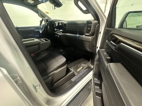 Used 2023 GMC Sierra 1500 Elevation AWD/4WD image 29
