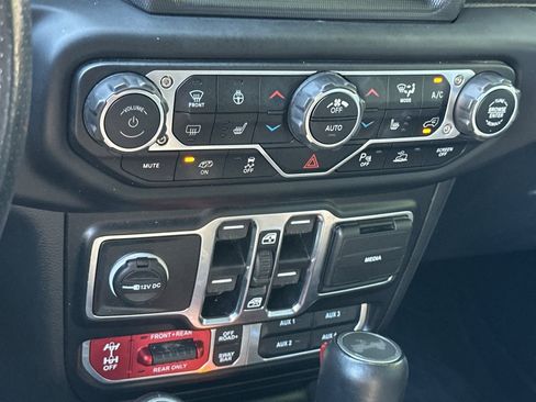 Used 2023 Jeep Wrangler Unlimited Rubicon 392 w/ Trailer Tow Package AWD/4WD image 24