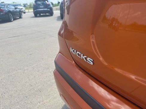 Used 2024 Nissan Kicks SV w/ Interior Electronics Package FWD image 10