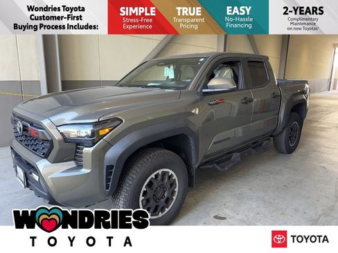 Used 2024 Toyota Tacoma TRD Sport image 1