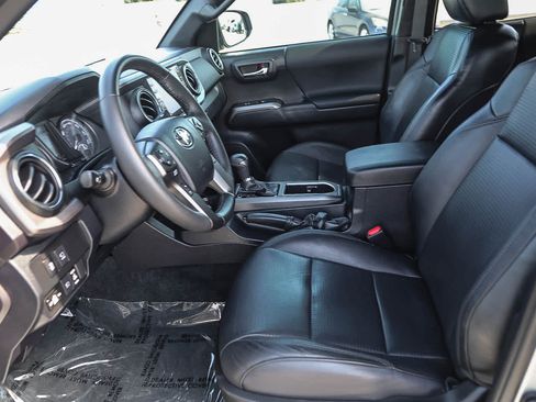 Certified 2023 Toyota Tacoma TRD Sport w/ TRD Premium Sport Package AWD/4WD image 17