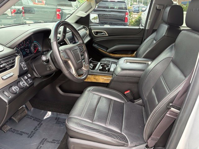 Used 2017 GMC Yukon Denali w/ Open Road Package AWD/4WD image 14