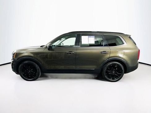 Used 2022 Kia Telluride EX w/ EX Premium Package AWD/4WD image 5