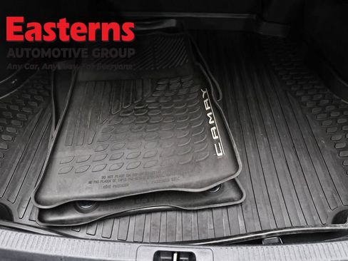 Used 2019 Toyota Camry SE image 9