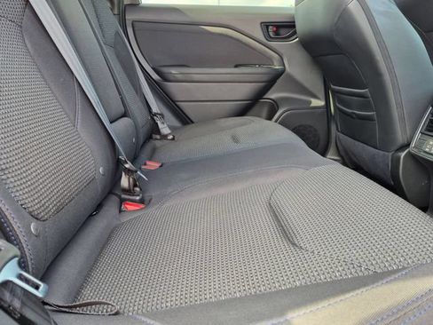 Used 2025 Subaru Forester Premium AWD/4WD image 27