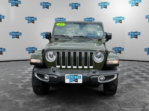 Used 2023 Jeep Wrangler Unlimited Sahara w/ Cold Weather Group AWD/4WD image 9