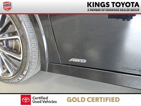 Used 2024 Toyota Prius Limited w/ Limited Premium Package AWD/4WD image 4