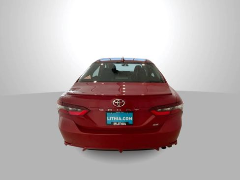 Used 2023 Toyota Camry SE image 7