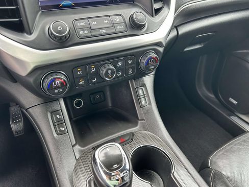 Used 2018 GMC Acadia SLT FWD image 26