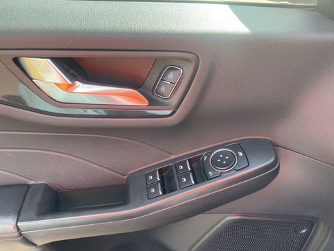 Used 2025 Ford Escape ST-Line Select image 17