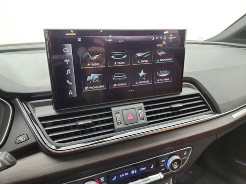 Used 2023 Audi Q5 2.0T Premium Plus w/ Premium Plus Package AWD/4WD image 10