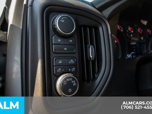 Used 2024 Chevrolet Silverado 2500 Custom w/ Custom Value Package image 16