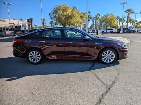 Used 2016 Kia Optima EX w/ Premium Package image 6